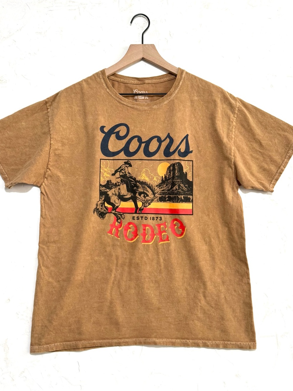 Coors Banquet Rodeo Graphic Tee Size L Western Mineral Wash T-Shirt